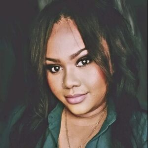 Meet your Posher, Mandy